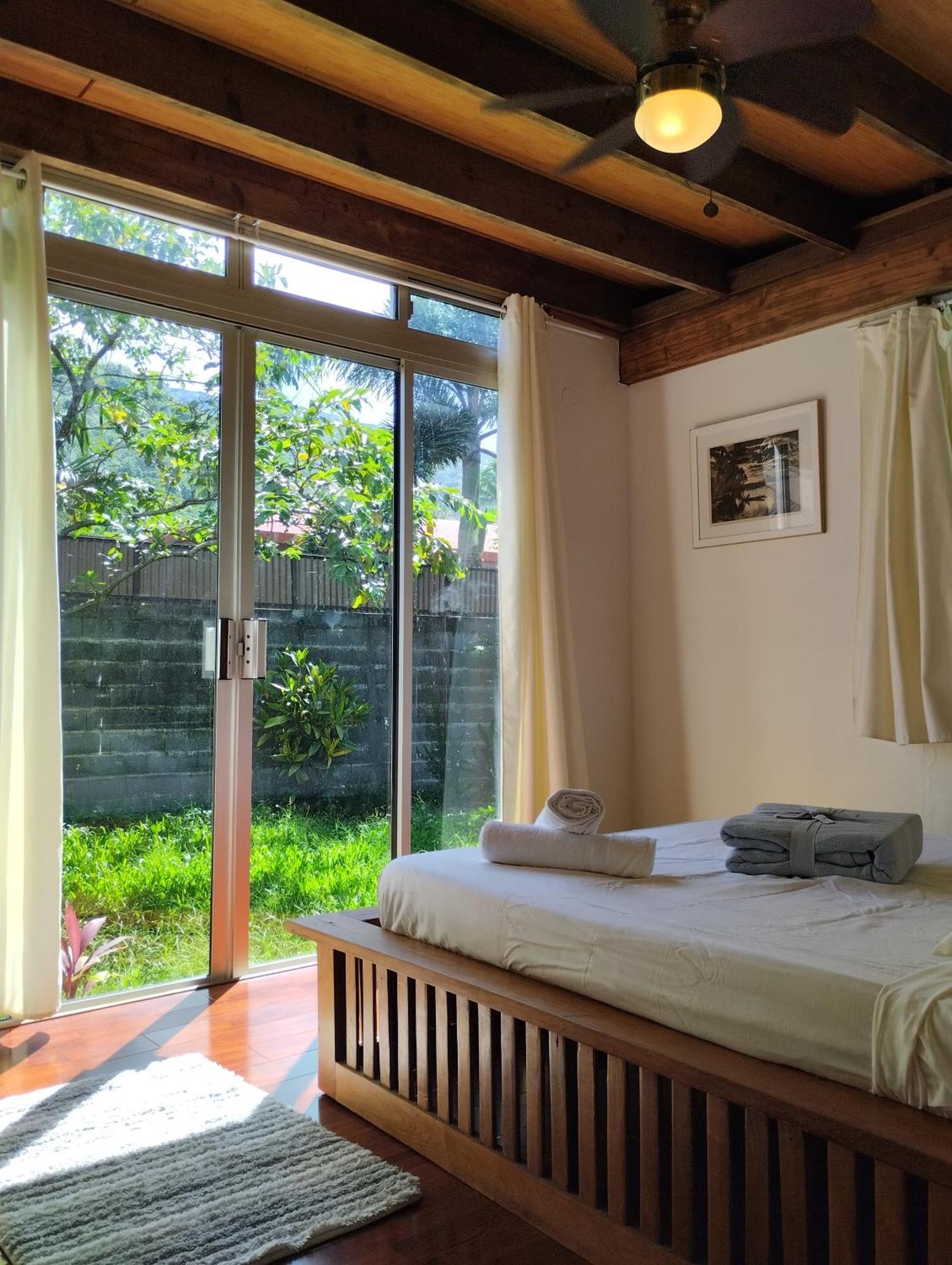 Tema'E Beach House Temae Exteriör bild