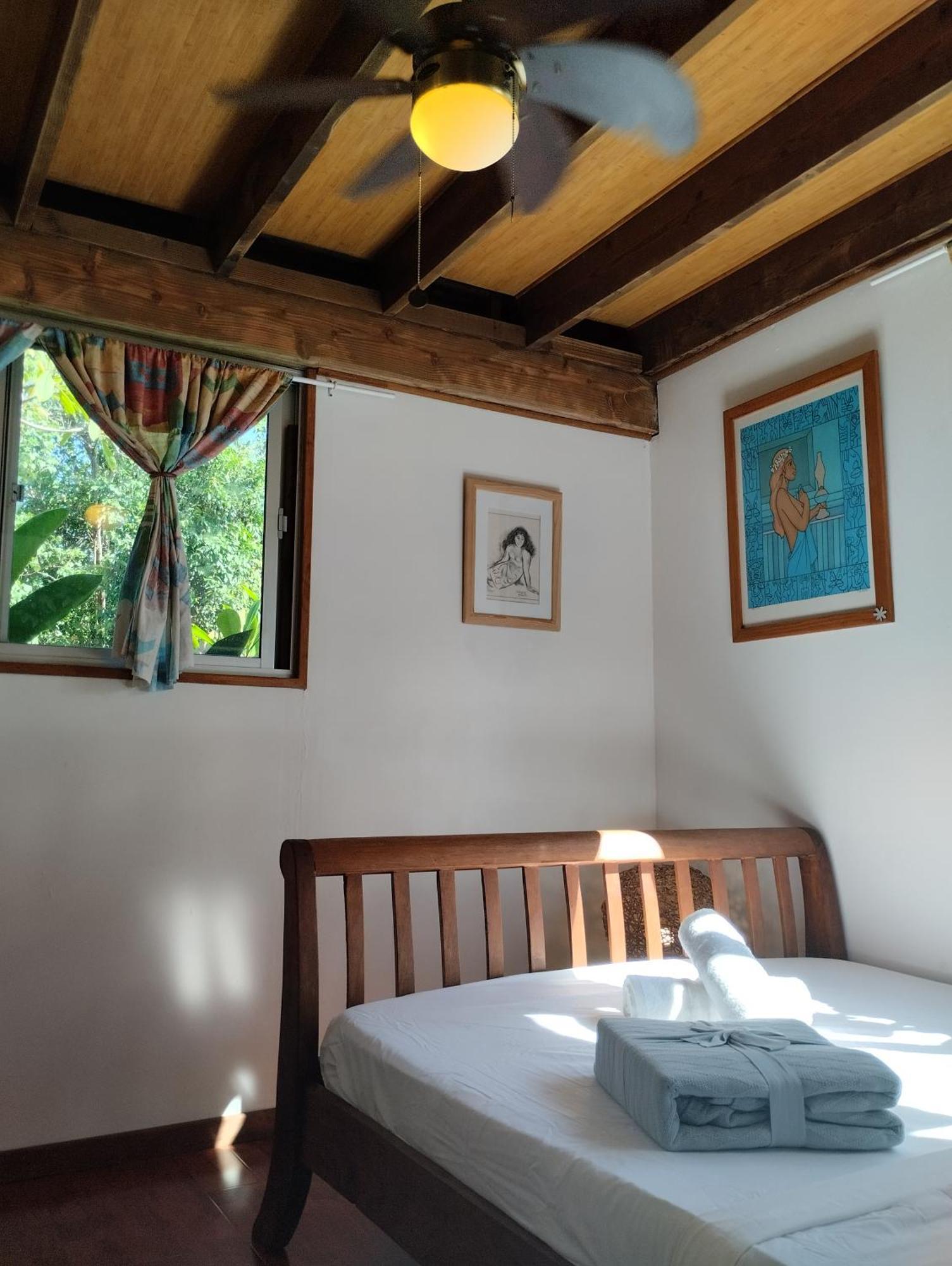 Tema'E Beach House Temae Exteriör bild