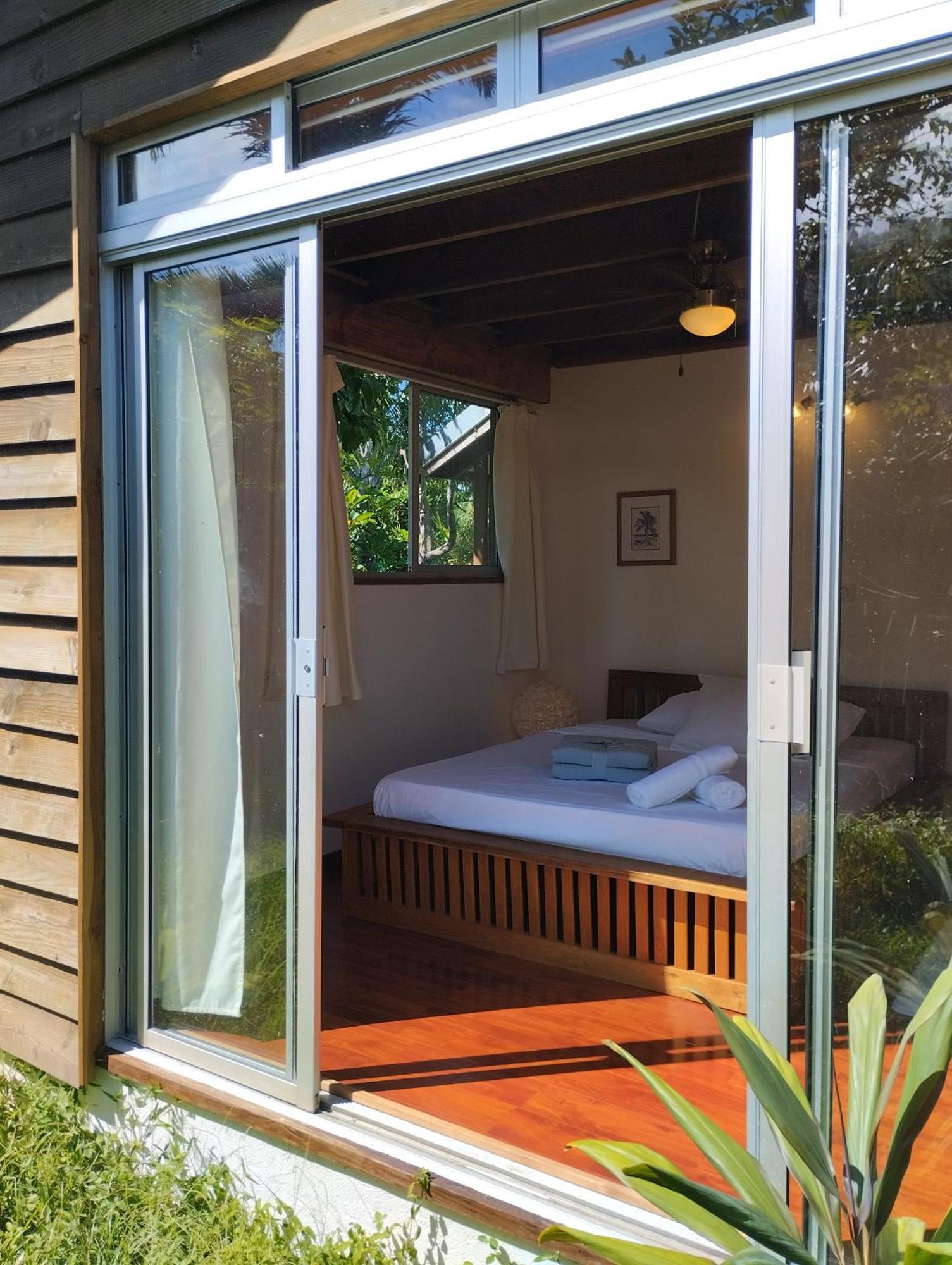 Tema'E Beach House Temae Exteriör bild